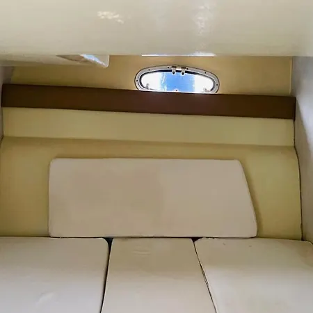 Bateau-hôtel Boat